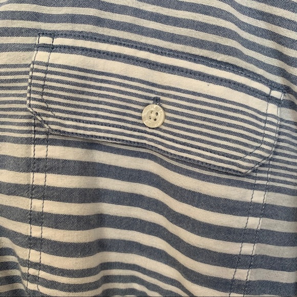 🎉HP🎉 Chaps Blue & White Striped Top Size XL - Picture 5 of 11